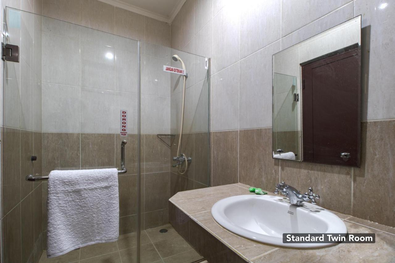 Hotel Arjuna Bekasi Luaran gambar