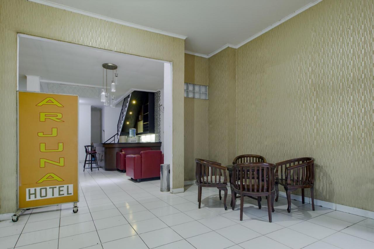 Hotel Arjuna Bekasi Luaran gambar